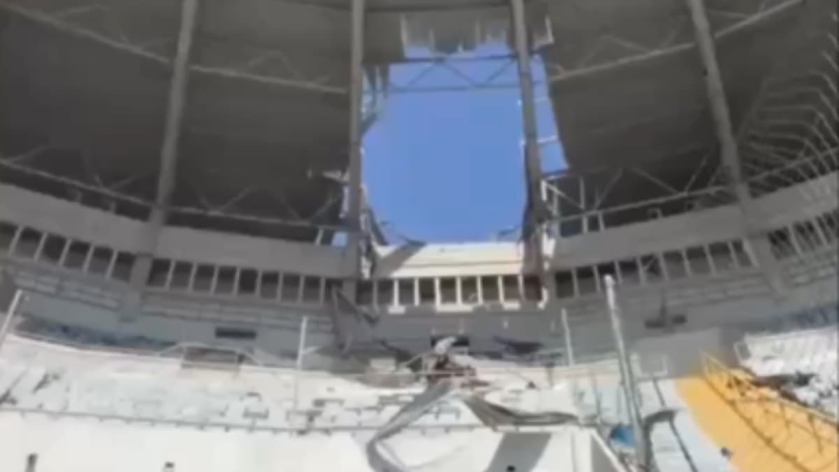 Stadyum, maç öncesi bombalı saldırıya uğradı: Can kayıpları ve yaralılar mevcut