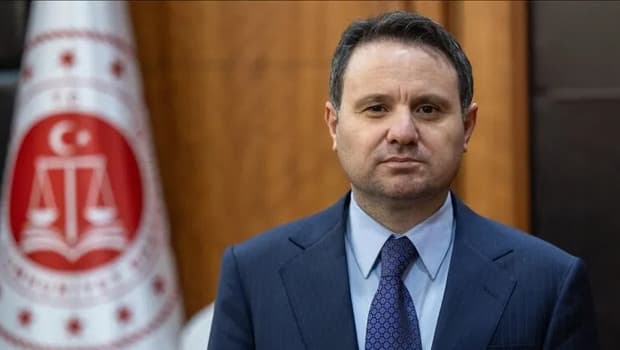 Bakan Gürlek: Van'daki 14 yaşındaki Damlanur'un ölümü intihar değil cinayet çıktı, 7 kişi gözaltında