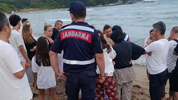 Kandıra sahilinde yürek yakan olay: Yasaklı denizde ablasını kurtarmak isterken canından oldu