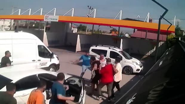 Samsun'da başpehlivana akaryakıt istasyonunda kanlı saldırı: Güvenlik kamerası her şeyi kaydetti