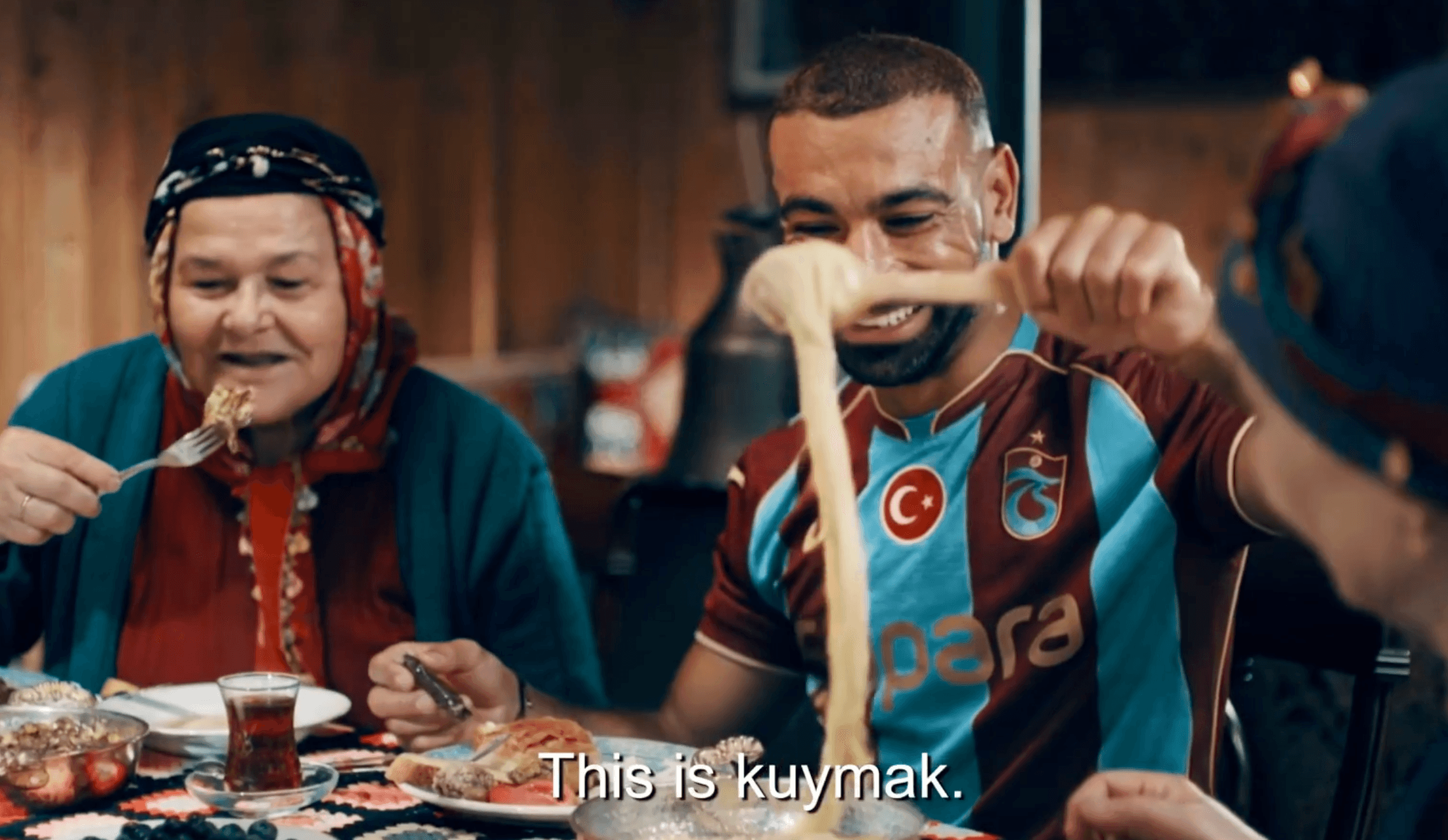 Salah'ın kuymak yediği görüntüler viral oldu: Sosyal medyayı sallıyor