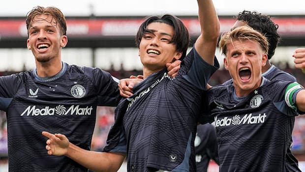 Fenerbahçe, gol kralı Ueda için Feyenoord'un kapısını çaldı