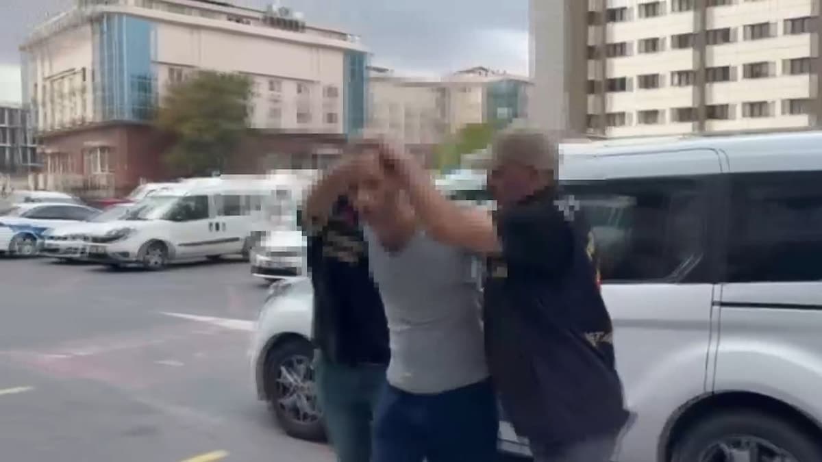Sosyal medyada Cumhurbaşkanı'na hakaret içerikli paylaşım yapan şahıs gözaltına alındı