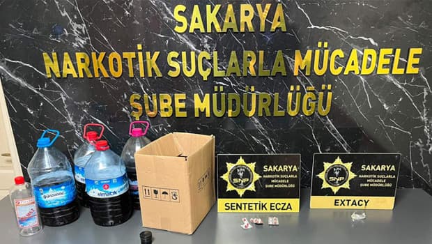 Sakarya'da sosyal medyadan polise tehdit ve hakaret eden şahıs tutuklandı