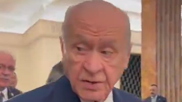 MHP Genel Başkanı Bahçeli, kendisine yöneltilen soruya sert tepki gösterdi