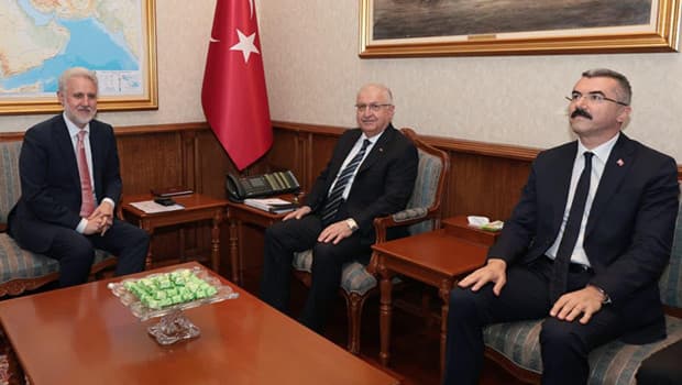 Bakan Güler, Romanya'nın Ulusal Güvenlik Danışmanı Lazurca ile Bir Araya Geldi