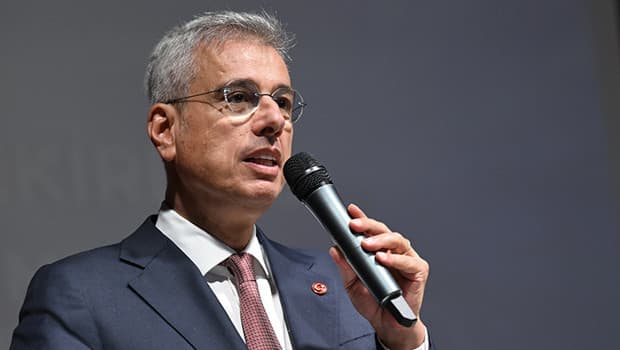 Bakan Memişoğlu'ndan sporculara müjde: Lisans süreçleri artık çok daha kolay
