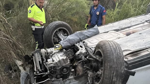 Muğla'da feci kaza: Otomobil şarampole yuvarlandı, 20 yaşındaki genç hayatını kaybetti