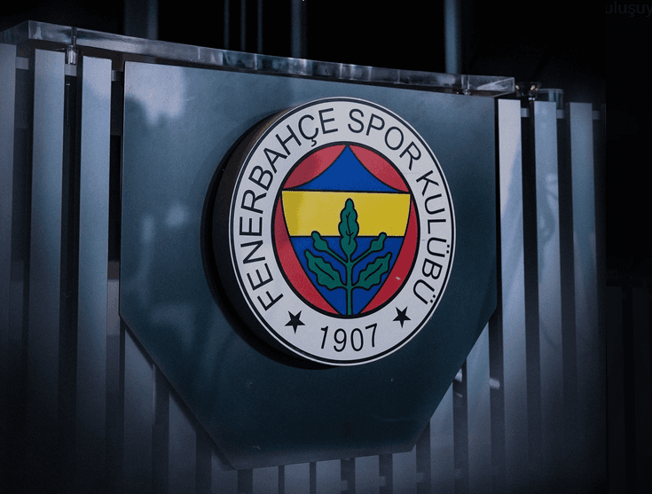 Fenerbahçe'nin yeni transferi radyo programında duyuruldu: İstanbul'a varış saati netleşti