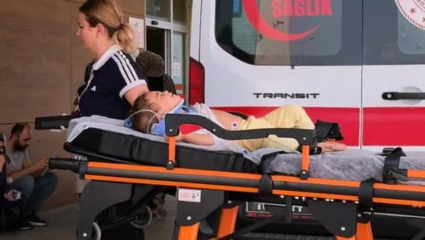 İnegöl'de balkondan düşen bebek ağır yaralandı