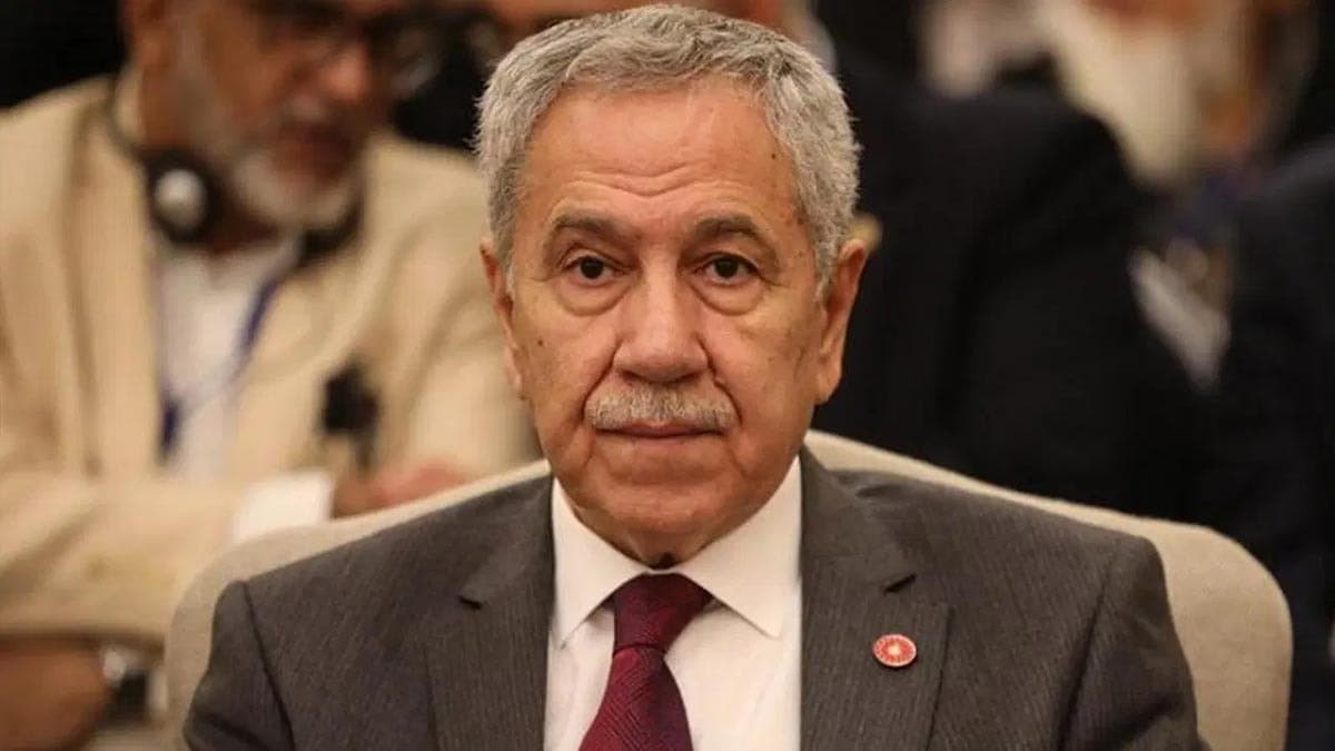 Eski Bakan Arınç'tan AKP'nin 25. Yılı İçin Çarpıcı Uyarı