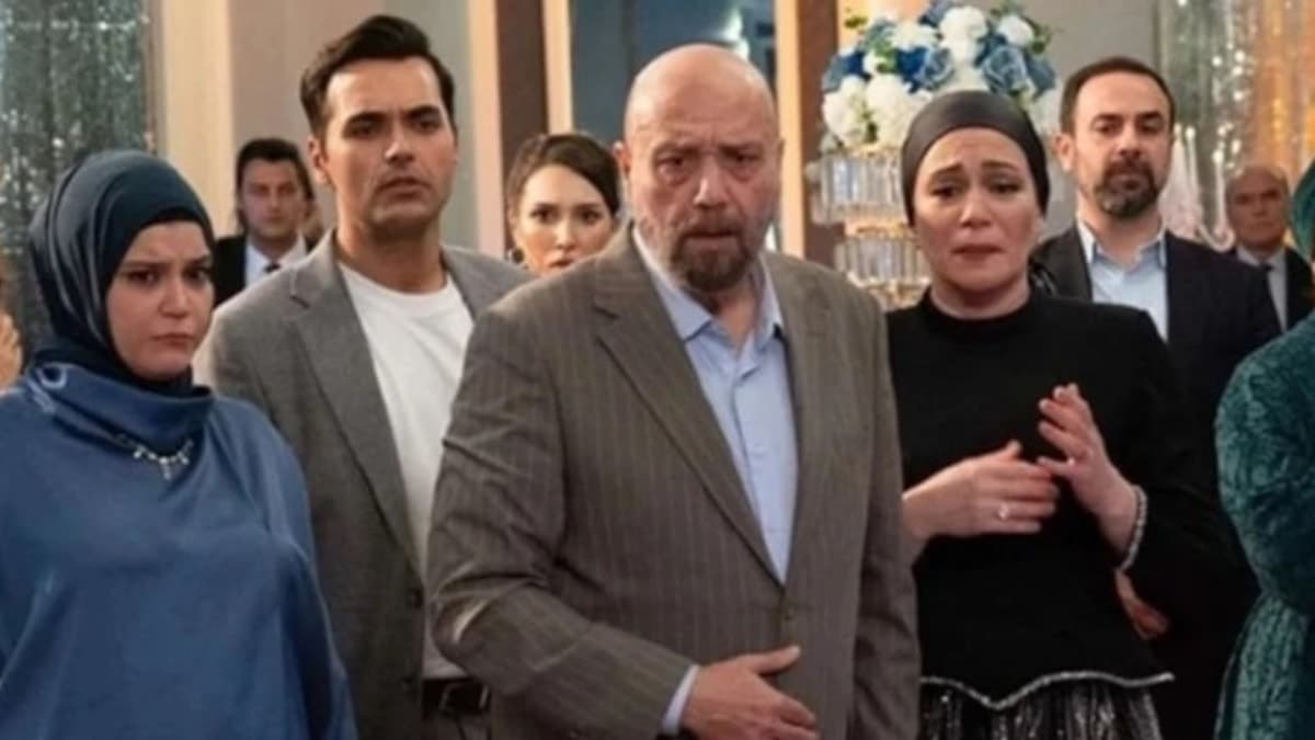 Kızılcık Şerbeti'nde ayrılık furyası: Yapımcı final iddialarına yanıt verdi