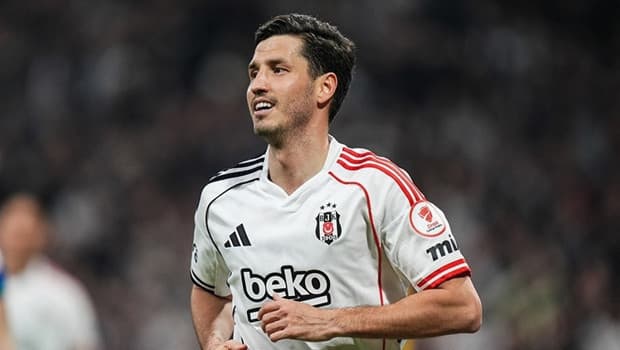 Salih Uçan yeni rotasını belirledi: Gençlerbirliği'nde!