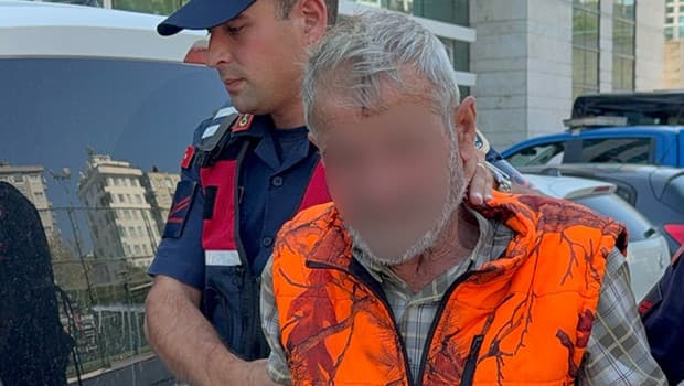 Samsun'da kız çocuğunu taciz eden yaşlı şüpheliye sokak ortasında meydan dayağı