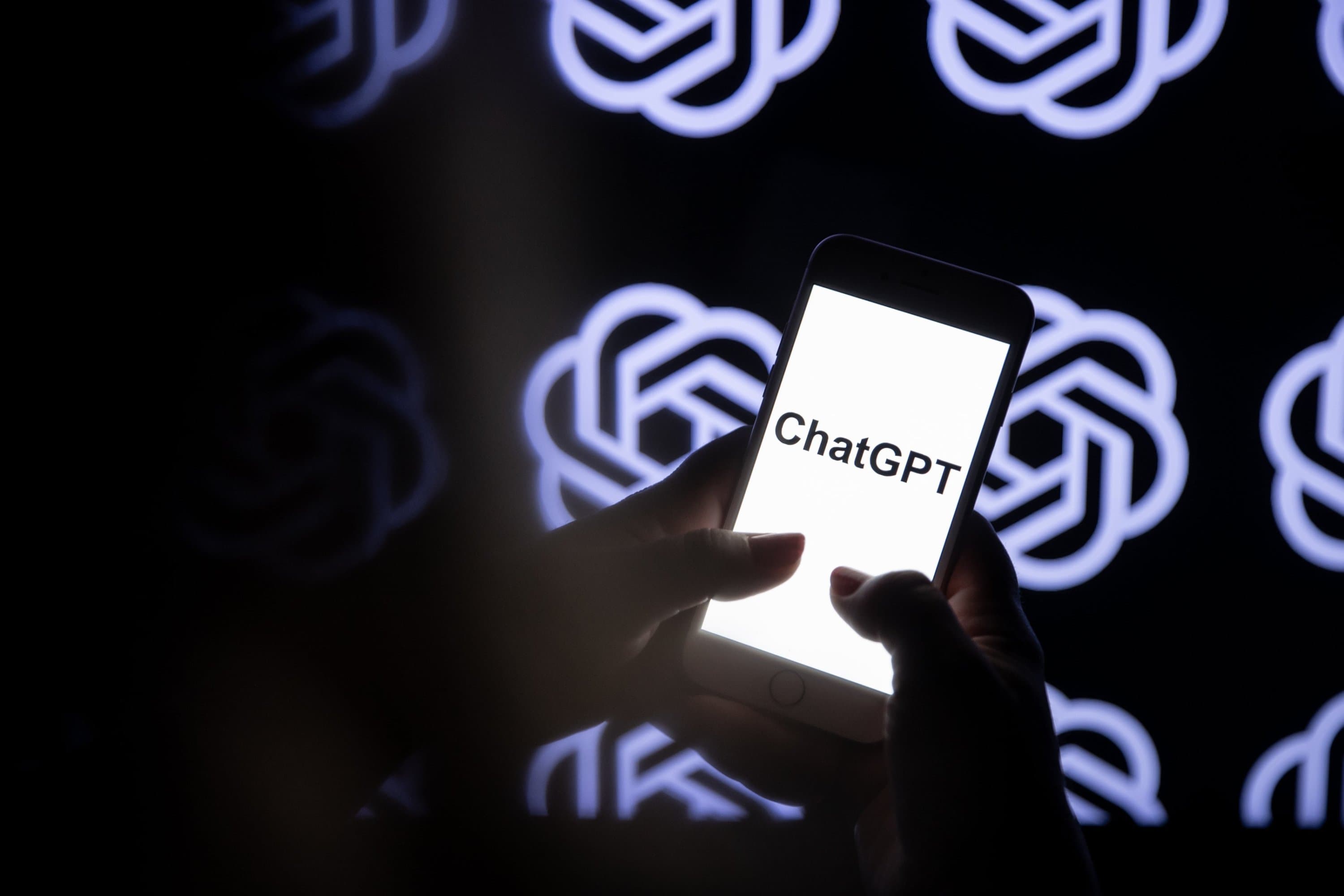 OpenAI, gençler için özel güvenlik önlemleriyle donatılmış yeni ChatGPT sürümünü tanıttı