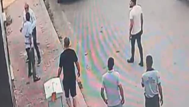 Gaziantep'te bıçaklı saldırıya uğrayan milletvekili Melih Meriç'in kritik tedavisi sürüyor