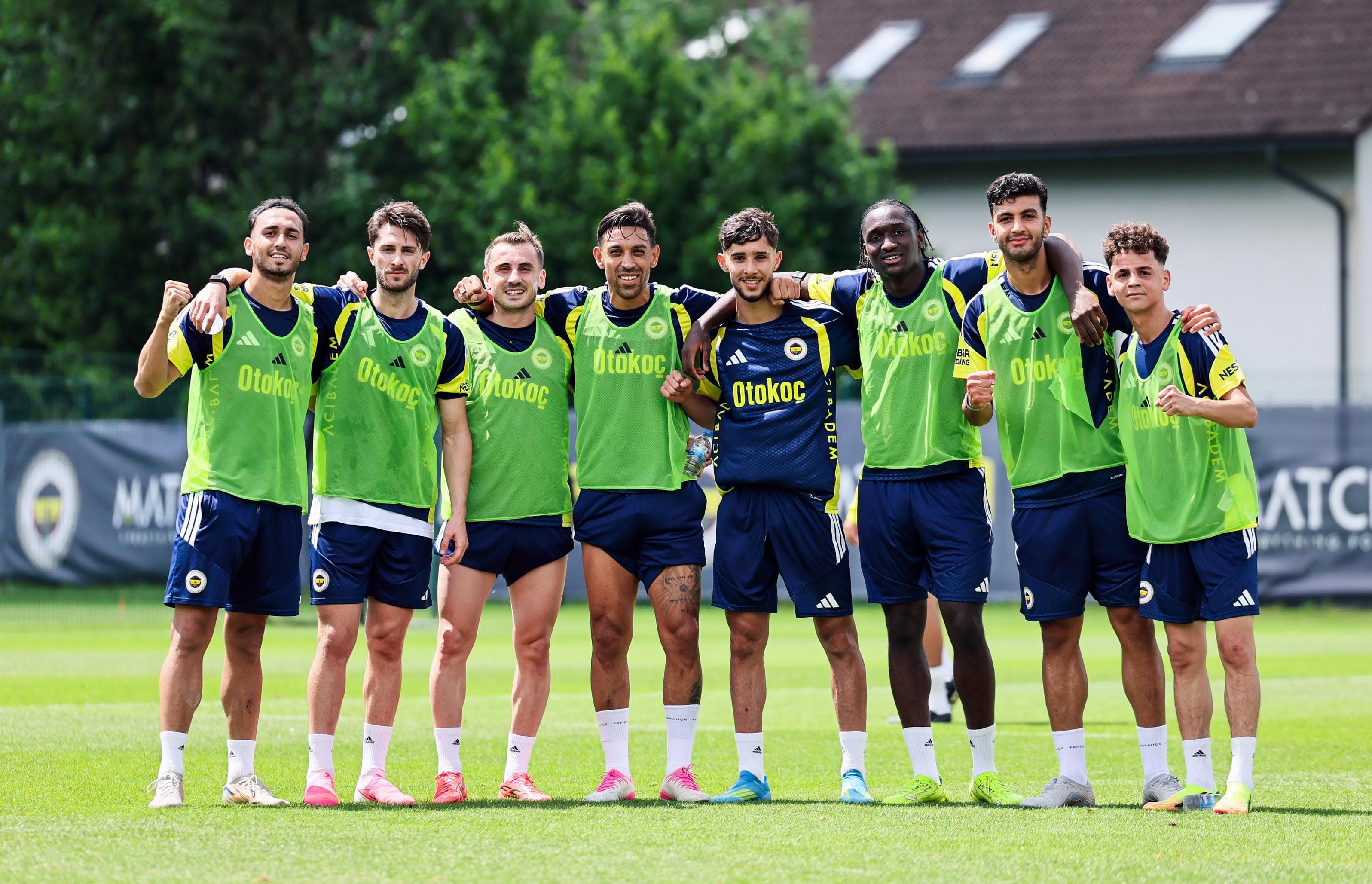 Fenerbahçe'de sürpriz ayrılık: Beklenen hamle resmen gerçekleşti