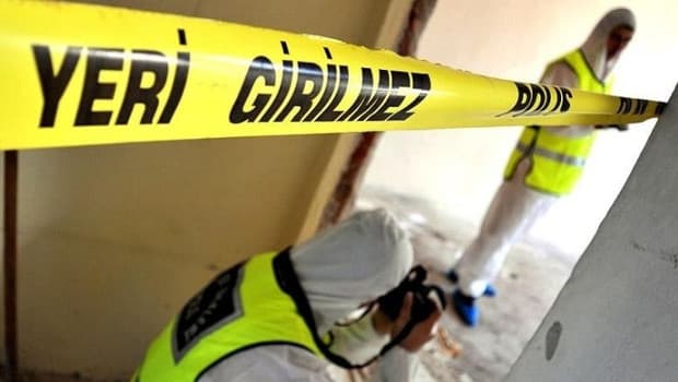 Adana'da alacak-verecek kavgası kanlı bitti: Baba ve oğlu hayatını kaybetti