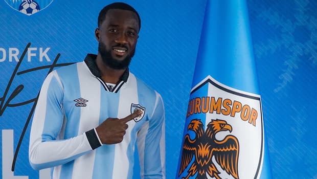 Erzurumspor FK, Ganalı orta saha oyuncusu Elisha Owusu'yu kadrosuna kattı