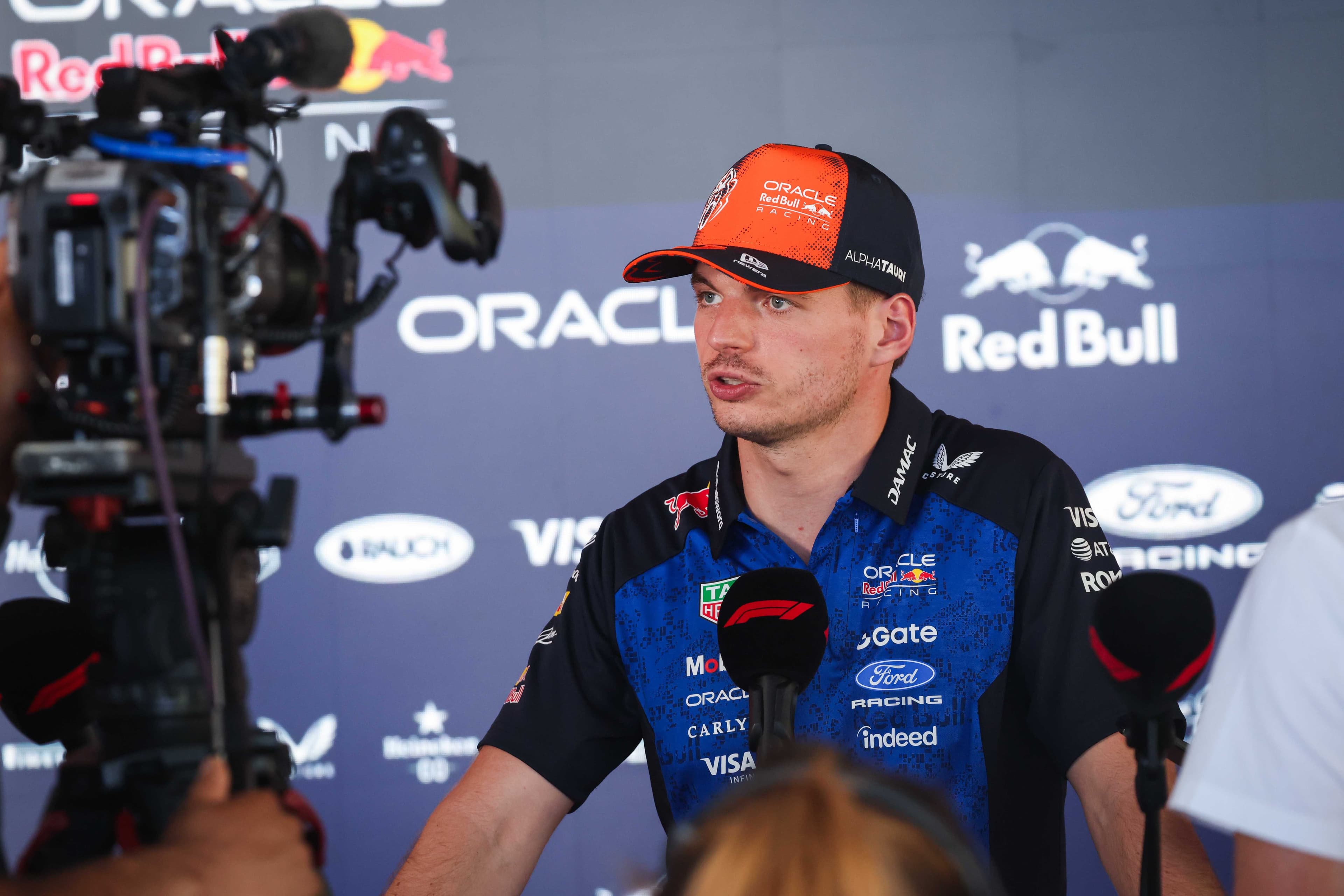 Max Verstappen sözleşme tazeledi