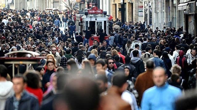 Türkiye'nin nüfus verilerinde dikkat çeken dönüş: Eşik aşıldı, tablo değişti