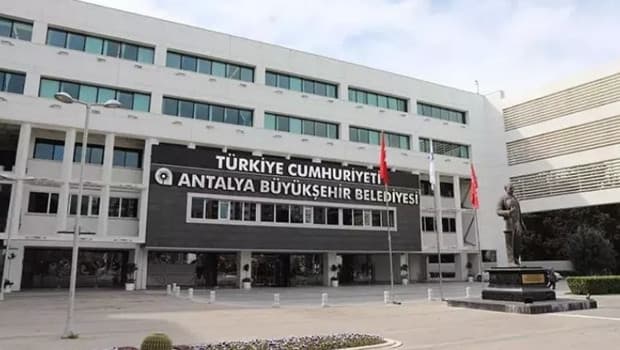 Antalya Büyükşehir Belediyesi yolsuzluk soruşturmasında 2 kişi serbest bırakıldı