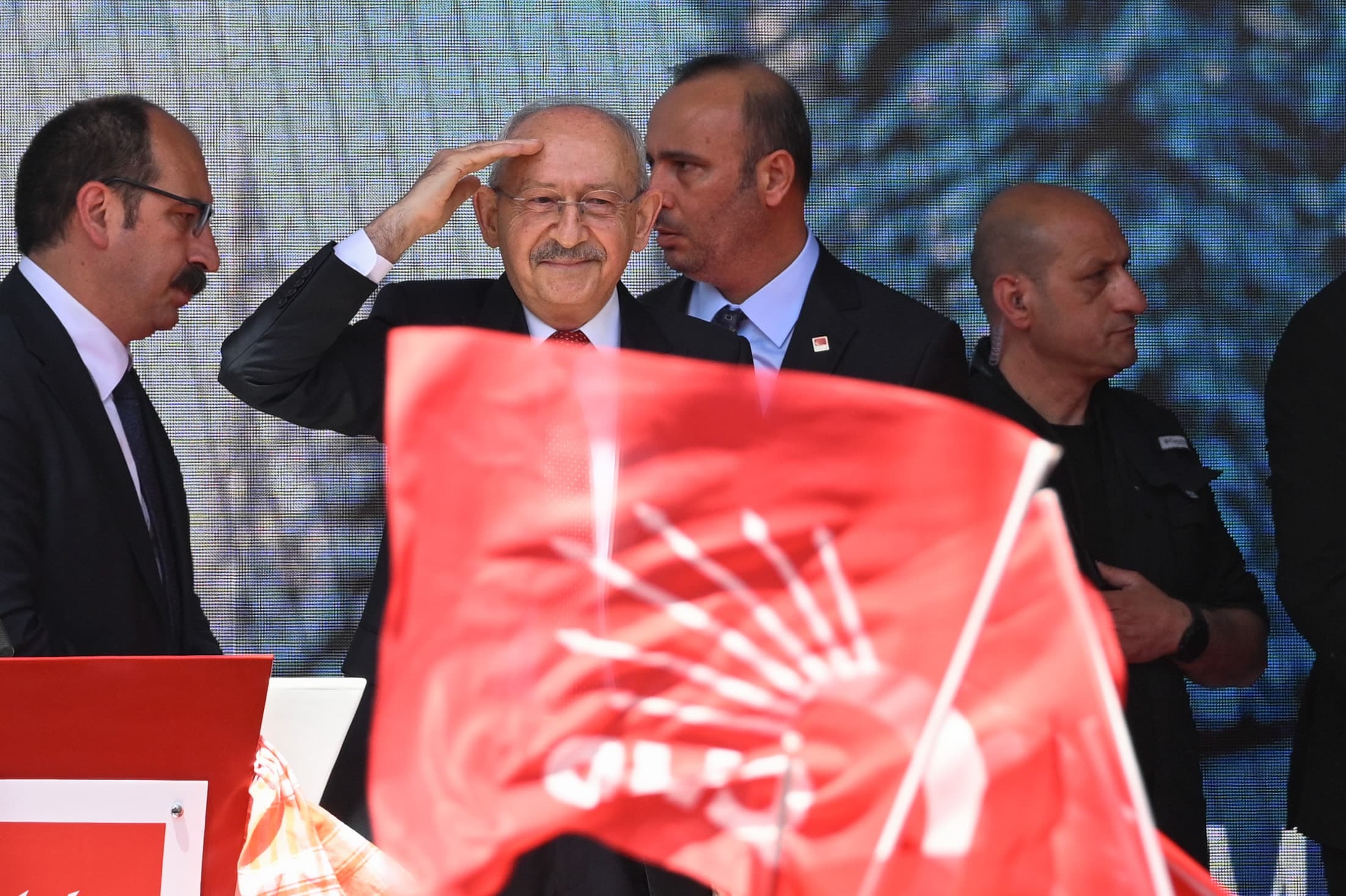 CHP'de belediye denetimi: Yerel yönetimler mercek altına alınıyor