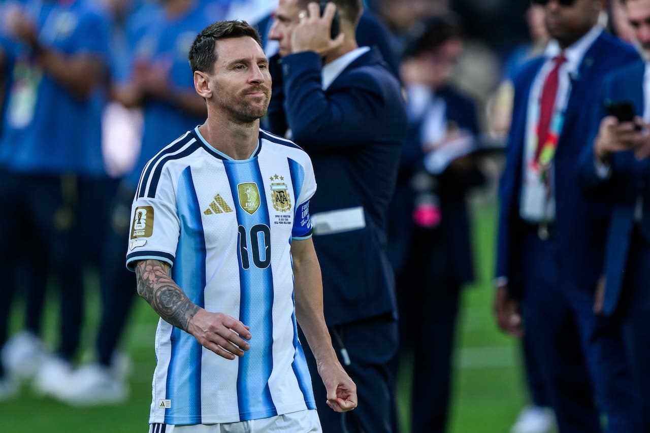 Dünya yıldızı Messi'yi yasa boğan kayıp