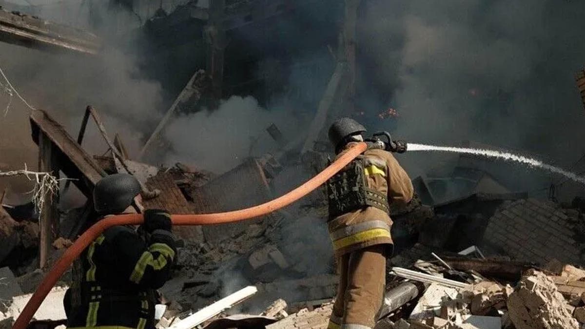 Rusya, Ukrayna'nın stratejik noktalarına art arda hava saldırısı düzenledi