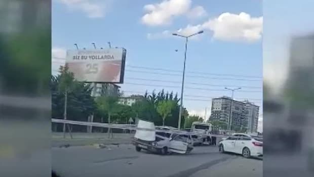 Ankara'da feci kaza: İki otomobil çarpıştı, 81 yaşındaki sürücü hayatını kaybetti