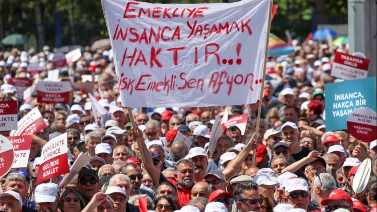 Emeklilerden siyasi hamlelik: Birleşerek iktidara talip oldular