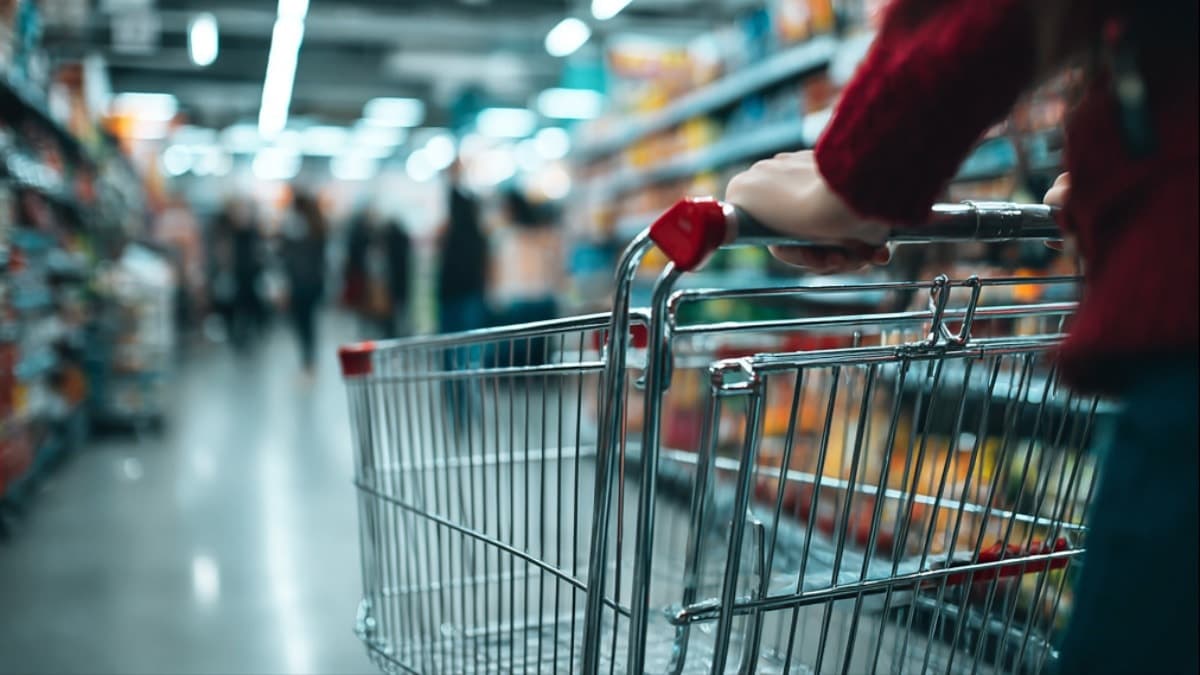 Büyük market zincirinin yeni uygulaması tartışma yarattı: Sosyal medyada kullanıcılar ikiye bölündü