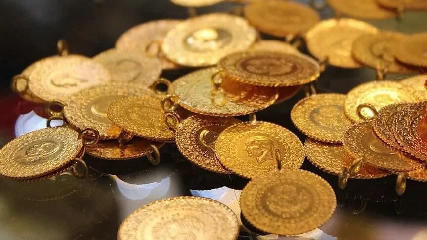 Altın fiyatlarında kritik viraj: Piyasalar saat 15.30'u bekliyor