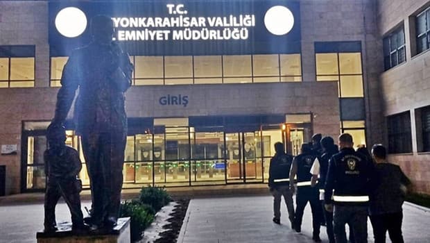 Afyonkarahisar'da oto sanayiden araç çalan 3 kişi, 116 saatlik kamera görüntüsüyle yakalandı