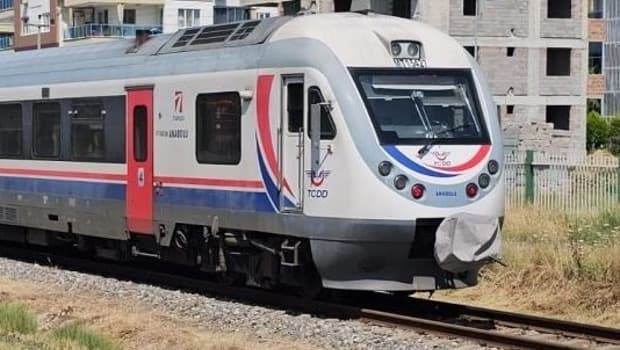 Söke'de demiryolunda feci kaza: Ölçüm çalışması yapan kadın trenin altında can verdi