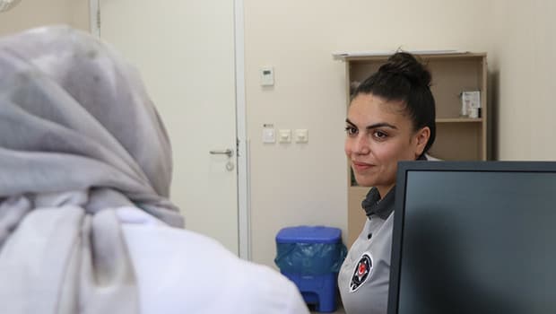 Kayseri'de masa başı işe başlayan güvenlik görevlisi, obezite merkezinde 1 yılda 33 kilo verdi