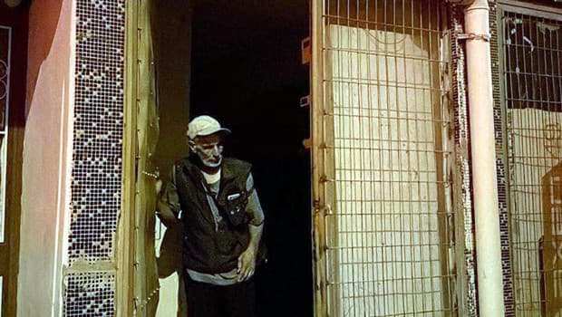 Çorlu'da arkadaş şakası evinde mahsur bıraktı: 73 yaşındaki adamı itfaiye kurtardı