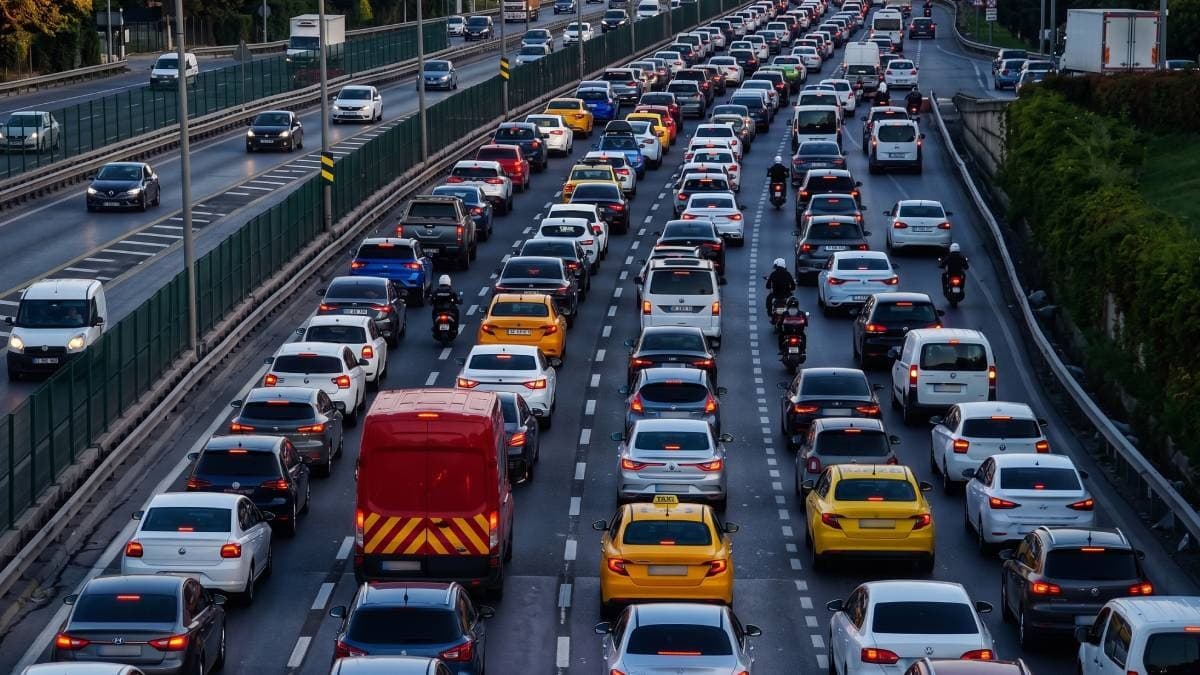 Ehliyet yenileme dönemi başladı: Milyonlarca sürücüye sınav ve 64 bin TL ceza şoku