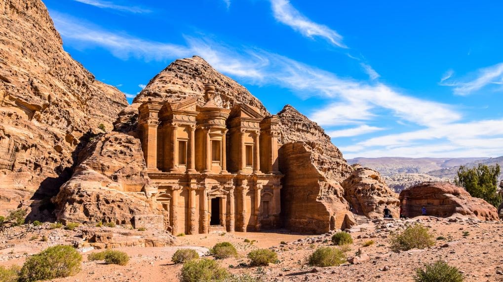Indiana Jones'un film platosunda tarihi keşif: Antik hazine gün yüzüne çıkarıldı